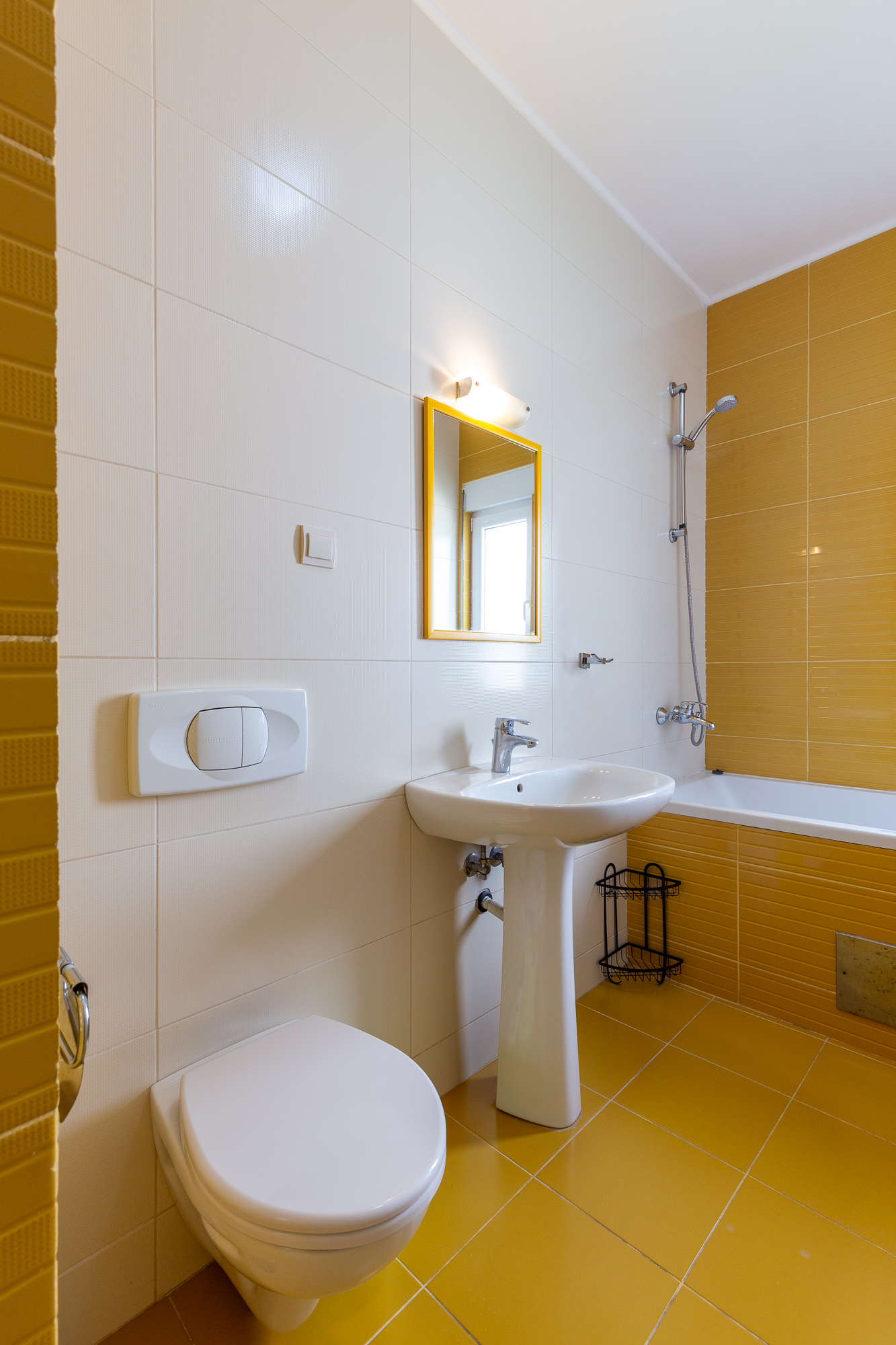 Image of Apartment - 2 Bedrooms - 1 Bathrooms for Sale in Herceg-Novi-Bijela-Montenegro, Image 19